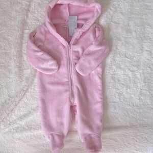 FIRST IMPRESSIONS | Soft Snowsuit 3-6 Months